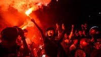 Euforia Kemenangan Persib! Bobotoh Penuhi Jalanan Kota Bandung