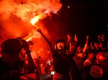 Euforia Kemenangan Persib! Bobotoh Penuhi Jalanan Kota Bandung