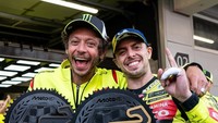 Diggia Nggak Nyangka Bisa Rayakan Kemenangan MotoGP Bareng Valentino Rossi
