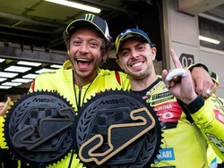 Diggia Nggak Nyangka Bisa Rayakan Kemenangan MotoGP Bareng Valentino Rossi