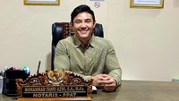 Fahri Azmi Loncat dari Sinetron ke Dunia Notariat