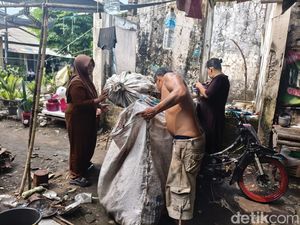 Hidup dari Rongsokan, Cara Bertahan Warga Kampung Miskin Ekstrem Sidoarjo