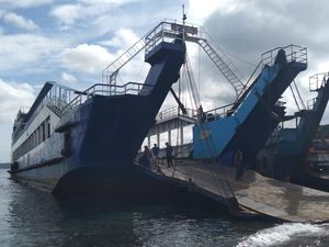 Kapal Kandas di Gilimanuk Dievakuasi, Antrean Kendaraan Mulai Landai