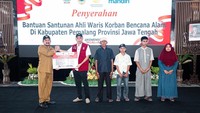 Wamensos Serahkan Bantuan ATENSI Rp 1,13 Miliar untuk Masyarakat Pemalang