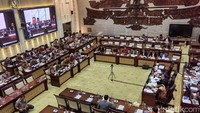 Anggota DPR Sentil Gubernur BI soal Rupiah: Mungkin Sekarang Saatnya Mundur