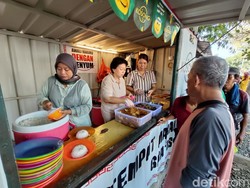 Mengenal Kosong 3, Tempat Makan Gratis di Cirebon yang Ramai Diserbu