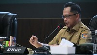 Mendagri Apresiasi Inflasi 2,42%, Minta Pemda Waspadai Dampak Geopolitik