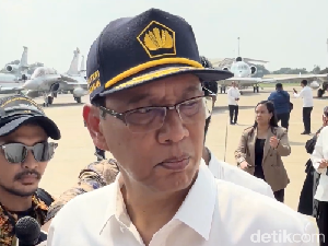 Prabowo Sebut Orang Desa Tidak Pakai Dolar, Purbaya: Menghibur Rakyat
