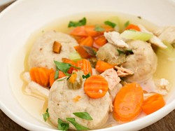 3 Resep Bakso Ayam Rumahan yang Praktis, Cocok buat Sup dan Menu Kekinian