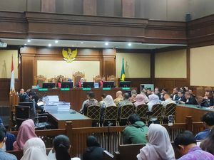 Miki Mahfud Terdakwa Kasus Pemerasan Sertifikasi K3 Dituntut 3 Tahun Penjara