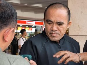 Wajah AKP Deky Tersangka TPPU Narkoba Saat Dibawa ke Bareskrim