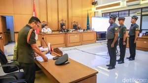 Video 3 Prajurit TNI Pembunuh Kacab Bank Dituntut 4-12 Tahun Bui