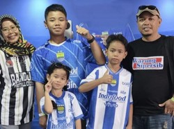 Bukti Cinta Persib, Warga Majalengka Sematkan Nama Klub ke Anak