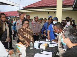 Wamendagri Ribka Pastikan Penanganan Pengungsi Jayawijaya Terkoordinasi