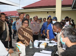 Wamendagri Ribka Pastikan Penanganan Pengungsi Jayawijaya Terkoordinasi