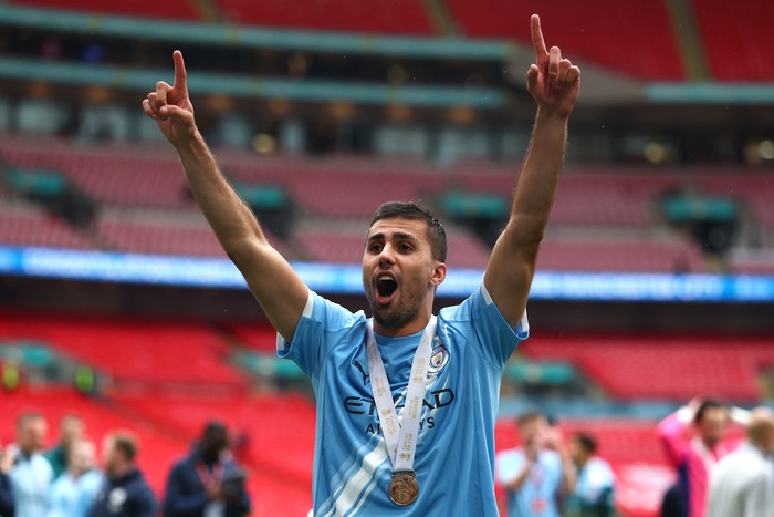 LONDON, ENGLAND - MAY 16:  Rodri of Manchester City celebrates at the end of the Emirates FA Cup Final match between Chelsea and Manchester City at Wembley Stadium on May 16, 2026 in London, England. (Photo by Chris Brunskill/Fantasista/Getty Images)
