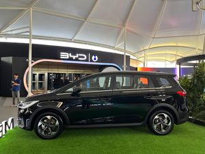 M6 DM PHEV Jadi Cara BYD Buat Penetrasi ke Daerah-daerah di Indonesia