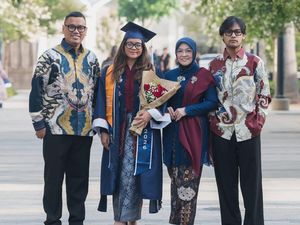 Momen Wisuda Cinta Kuya, Sah Jadi Sarjana Psikologi