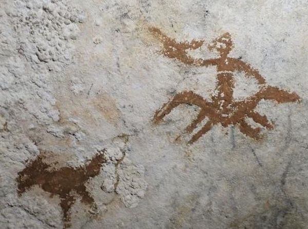 Potret Lukisan Cadas Purba di Gua Metanduno yang Raih Guinness World Records