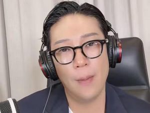 MC Mong Bikin Gaduh, Spill Info A1 Industri Hiburan Korea