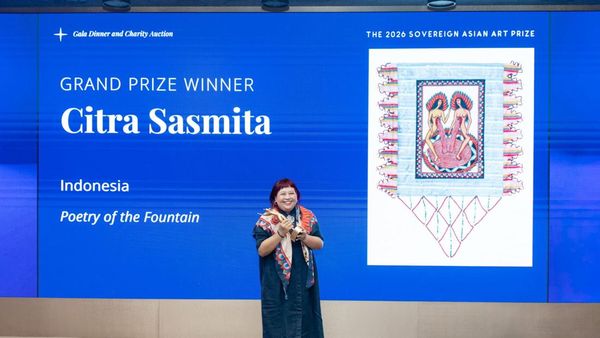 Momen Citra Sasmita Terima Sovereign Asian Art Prize 2026