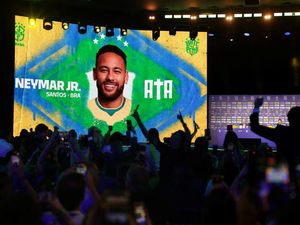 Masuk Skuad Brasil untuk Piala Dunia 2026, Neymar Tak Kuasa Bendung Air Mata