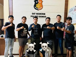 Polisi Tangkap Dua Perampok Lansia Penumpang Travel di Bungo