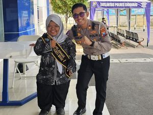 Kisah Prita, Difabel Eks Ojol Jadi Duta Pelayanan Satpas Polresta Sidoarjo