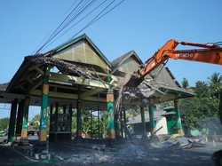 TPR Parangtrits Dibongkar Setelah 40 Tahun Berdiri