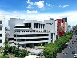 Optimis Kinerja Moncer, Jajaran Direksi Bank Jatim Kompak Borong Saham