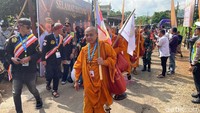 Gusti Moeng Wakili Keraton Solo Lepas 16 Biksu Jalan Thudong dari Jepara