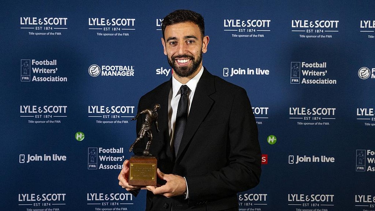 Kapten Manchester United Bruno Fernandes. (Foto: Steven Paston/PA Images via Getty Images)