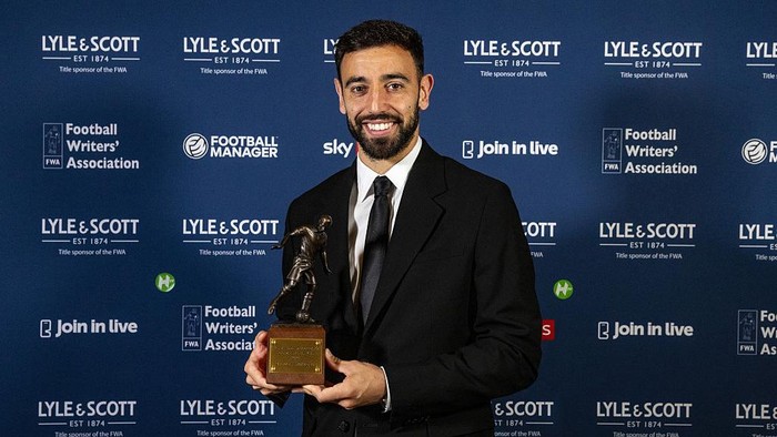 Manchester Uniteds Bruno Fernandes poses with the Footballer of the Year trophy during the FWA Footballer of the Year Dinner at the Landmark Hotel, London. Picture date: Tuesday May 19, 2026. (Photo by Steven Paston/PA Images via Getty Images)