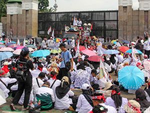 Demo Harkitnas 2026 Bikin Gatot Subroto Arah DPR Lumpuh Total