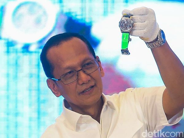 Kejagung Musnahkan Jam Tangan Palsu Hasil Sitaan Kasus Korupsi