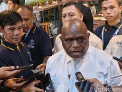 Menteri Pigai Kawal Pemulangan WNI yang Ditangkap Israel