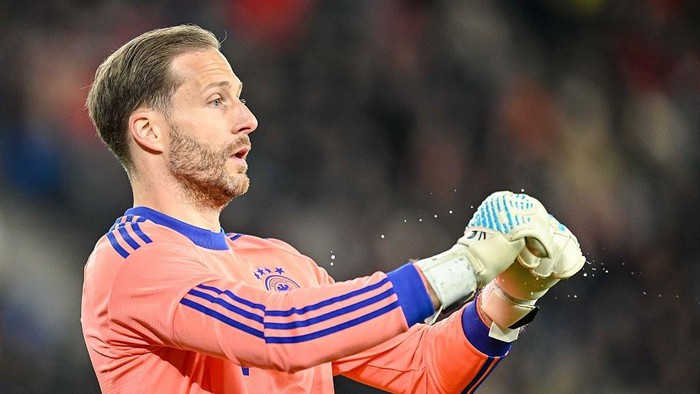 Oliver Baumann berpotensi gagal jadi kiper utama Timnas Jerman di Piala Dunia 2026.