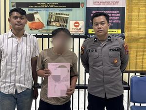Penjahit di Tulungagung Ajak Satpol PP Mabuk Lalu Bobol Kantor Disbudpar