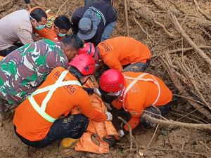 Ibu-Anak Korban Longsor di Batangtoru Tapsel Ditemukan dalam Kondisi Meninggal