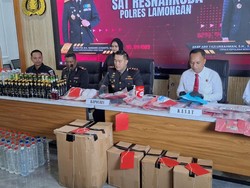 2 Pengedar Pil Koplo Lintas Provinsi Dibekuk di Lamongan