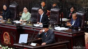 Momen Ngopi dan Candaan Prabowo Warnai Sidang Paripurna DPR