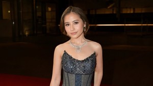 Prilly Latuconsina Kembali Memukau di Festival Film Cannes, Pakai Dress Korset