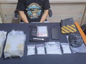 Pengedar Simpan 2,2 Kg Sabu di Kamar Kos, Ngaku Dipasok AKBP