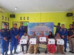 Program Sosial JALUR Polda Riau Sentuh Warga di Pelosok Desa Pelalawan