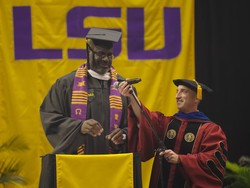 Legenda NBA Shaquille ONeal Raih Gelar Master Kedua