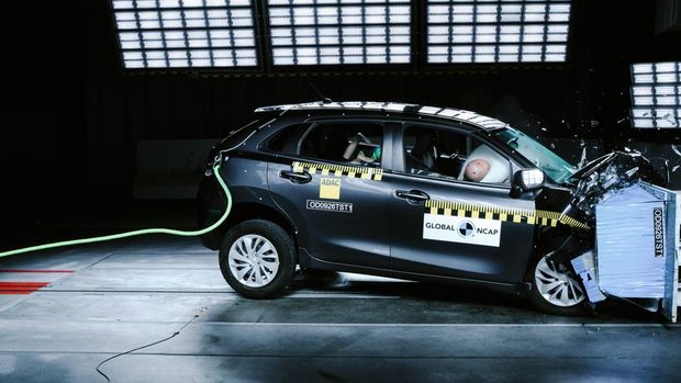 Global NCAP menguji tabrak Toyota Starlet, kembaran Suzuki Baleno dan Toyota Glanza, untuk pasar Afrika Selatan. Hasilnya mengecewakan, nol bintang.