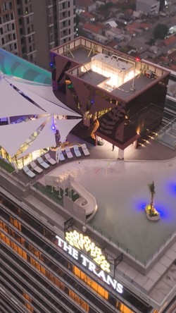 Video Staycation di Trans Luxury Hotel Surabaya: Fasilitas Mewah, Cuma Rp 999.000