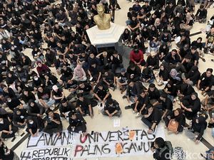Desak Pengusutan Kasus Kekerasan Seksual, Mahasiswa UPN Jogja Geruduk Rektorat