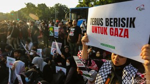 Aksi Kamisan ke-908 Soroti Isu Nasional hingga Penculikan WNI oleh Israel