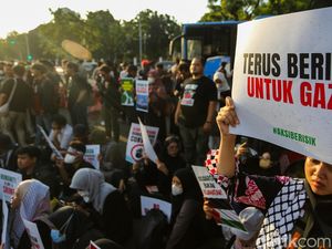 Aksi Kamisan ke-908 Soroti Isu Nasional hingga Penculikan WNI oleh Israel